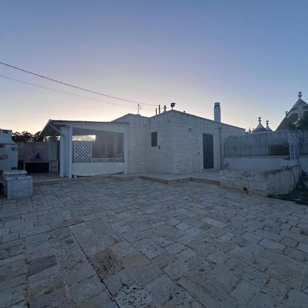 Trullo Le Tre Sorelle Чистернино Экстерьер фото