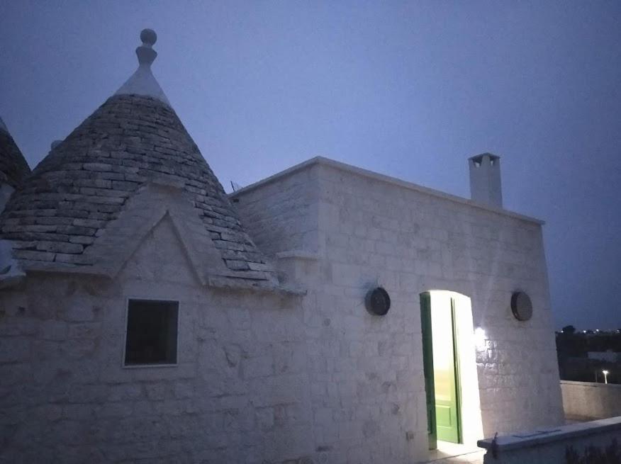 Trullo Le Tre Sorelle Чистернино Экстерьер фото