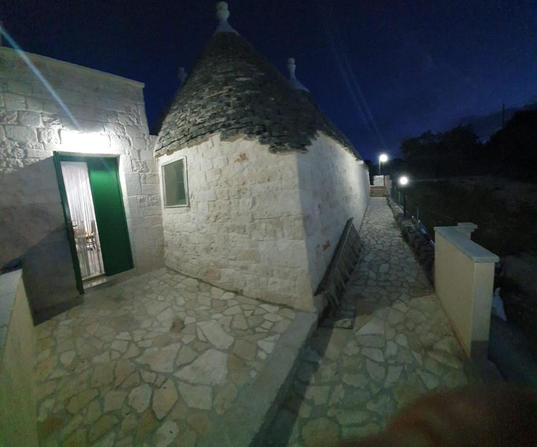 Trullo Le Tre Sorelle Чистернино Экстерьер фото