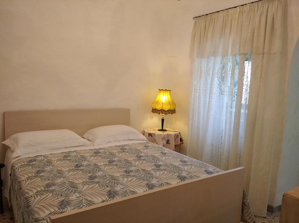Trullo Le Tre Sorelle Чистернино Экстерьер фото