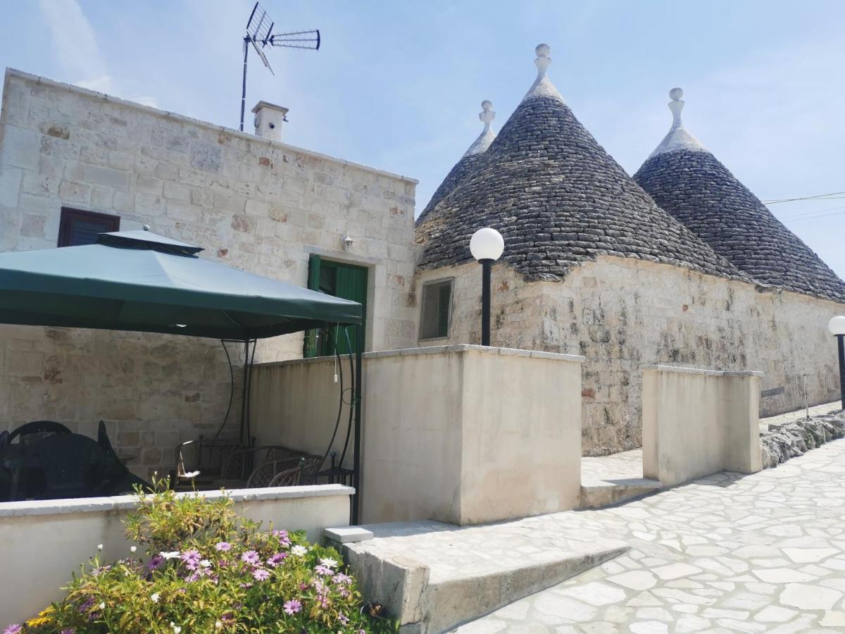 Trullo Le Tre Sorelle Чистернино Экстерьер фото