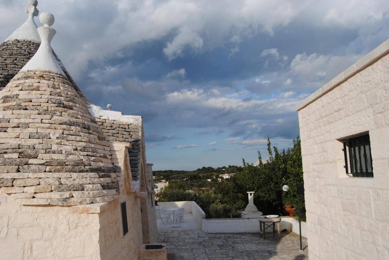 Trullo Le Tre Sorelle Чистернино Экстерьер фото