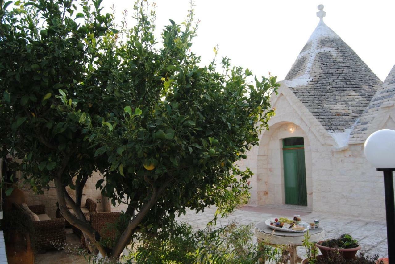Trullo Le Tre Sorelle Чистернино Экстерьер фото
