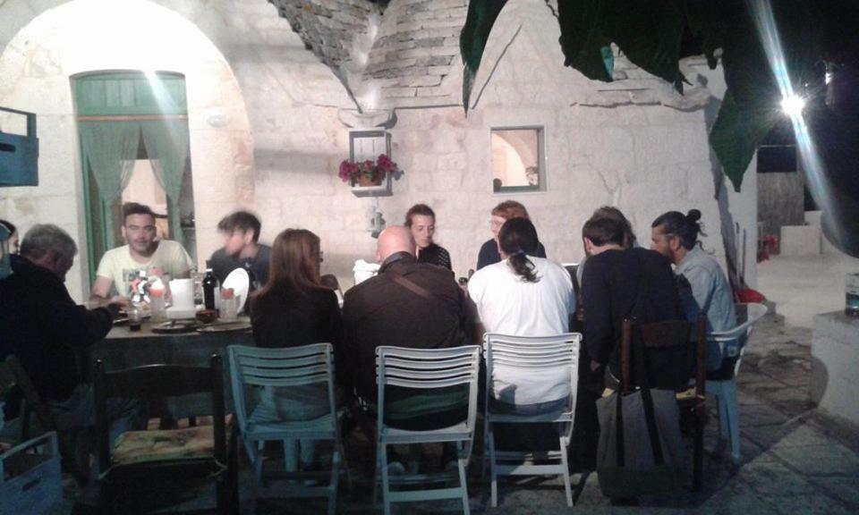 Trullo Le Tre Sorelle Чистернино Экстерьер фото