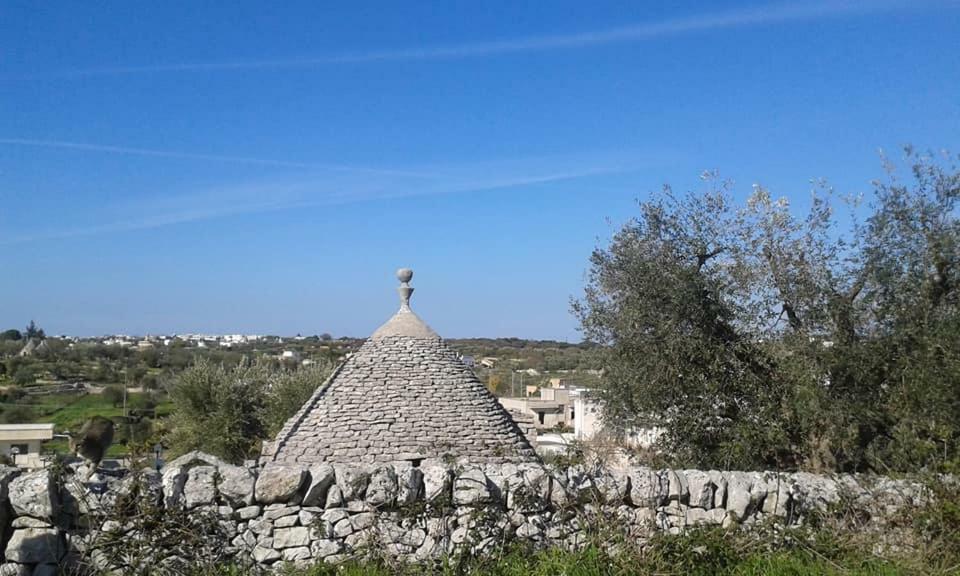 Trullo Le Tre Sorelle Чистернино Экстерьер фото