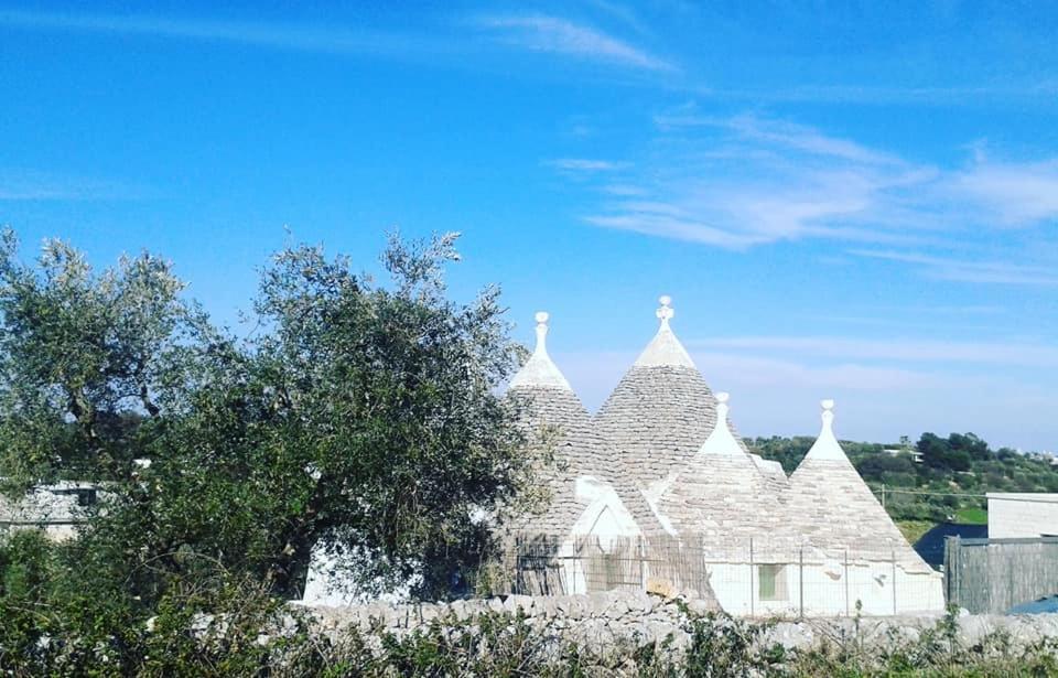 Trullo Le Tre Sorelle Чистернино Экстерьер фото