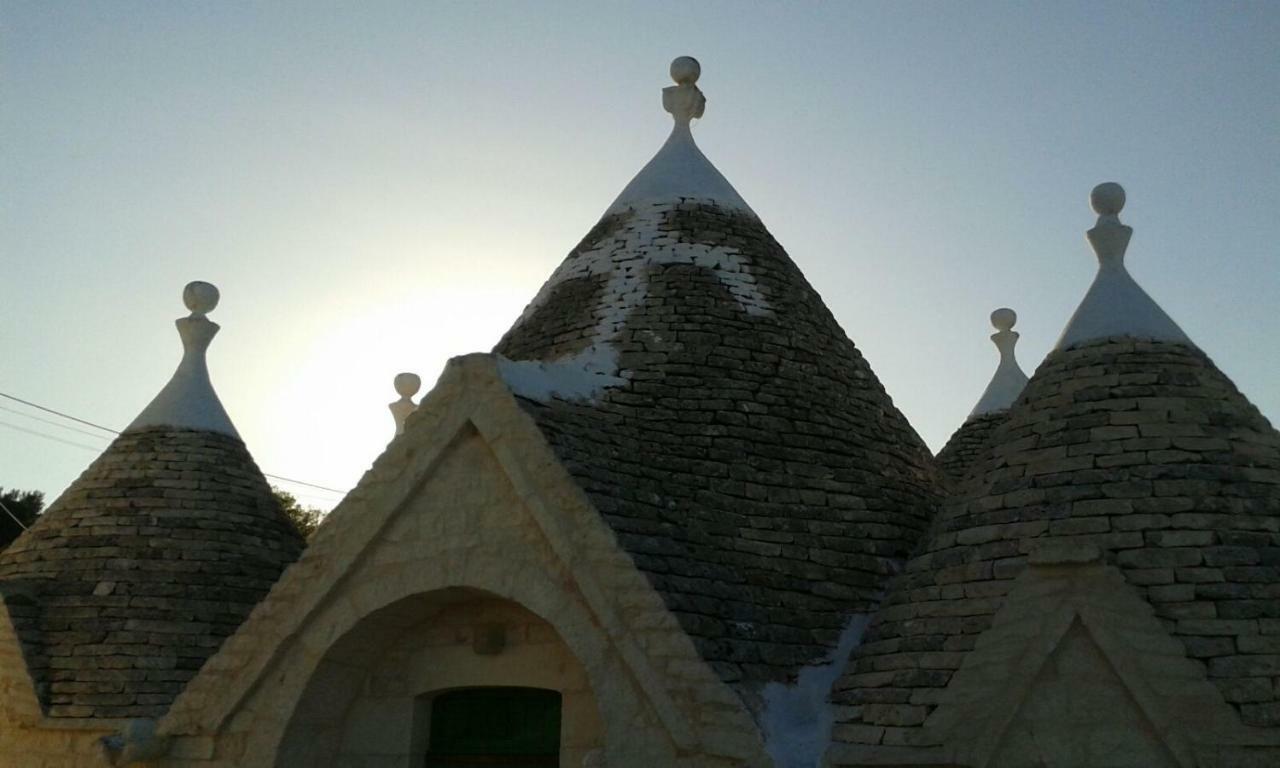 Trullo Le Tre Sorelle Чистернино Экстерьер фото
