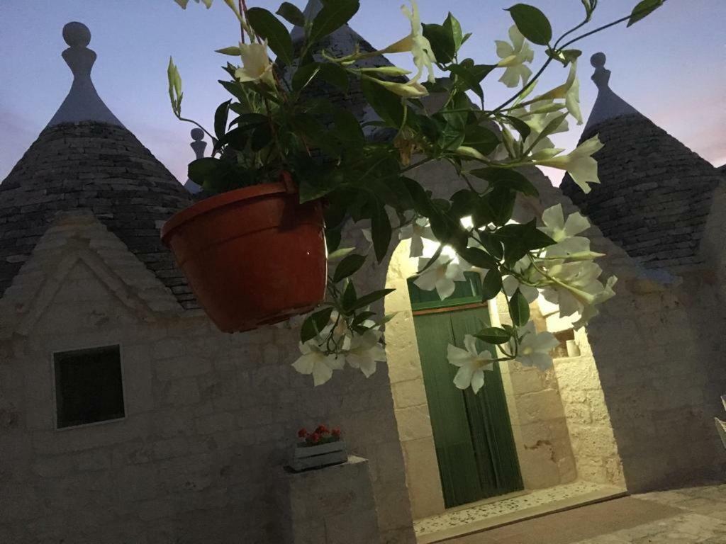 Trullo Le Tre Sorelle Чистернино Экстерьер фото