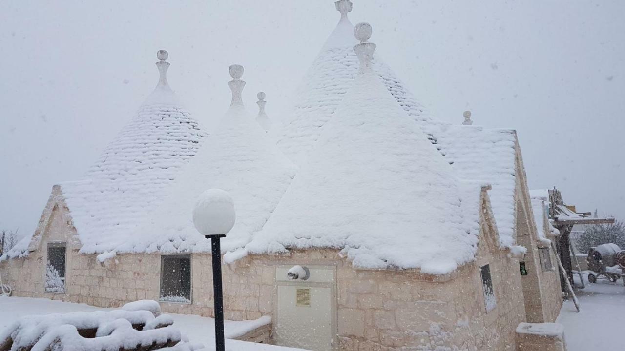 Trullo Le Tre Sorelle Чистернино Экстерьер фото