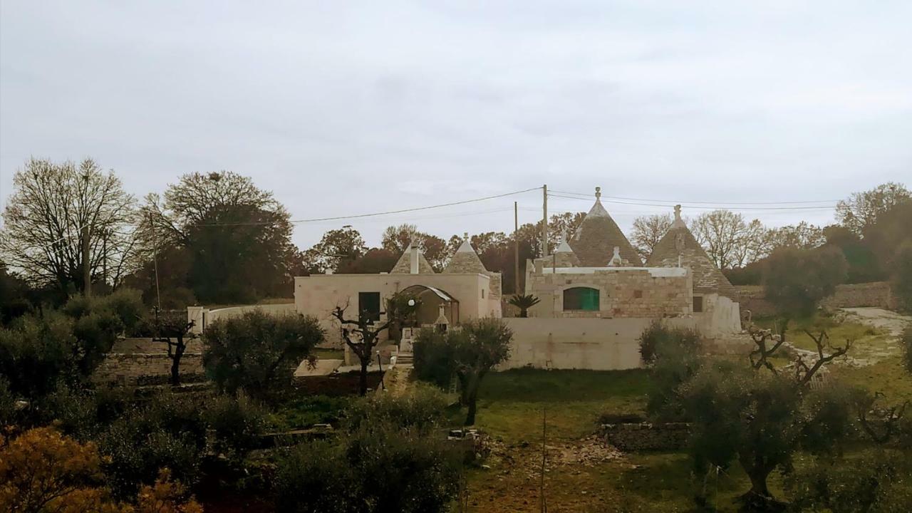 Trullo Le Tre Sorelle Чистернино Экстерьер фото